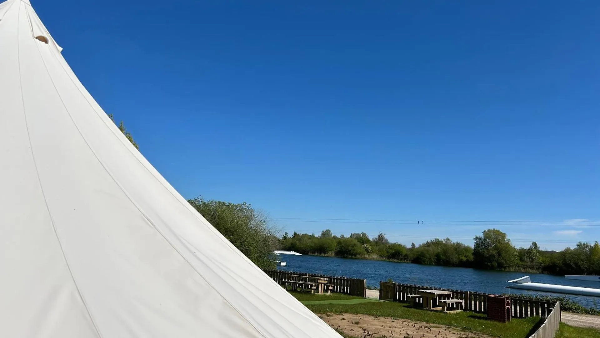 Spring Lakes Lake Side Bell Tents Nottingham 0*,